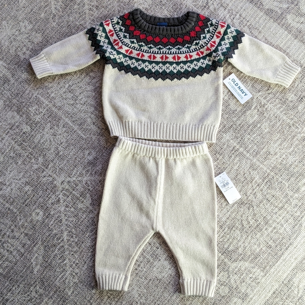 NWT Old Navy Knit Winter Set for Baby - cream red brown green - Picture 1 of 7